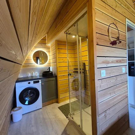 Tiny House La Pigne Confort & Parentale Apartment *